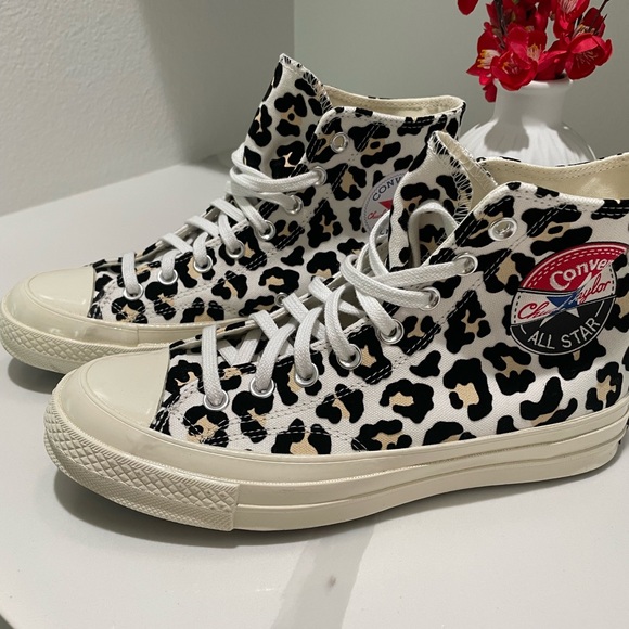 Converse Chuck 70 Hi Logo Play - 9W/7M - Picture 2 of 8